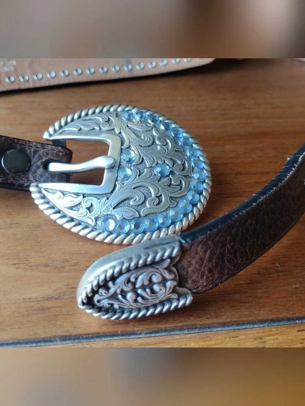 Ariat Women's Rhinestone Studded Full Grain Leather Belt